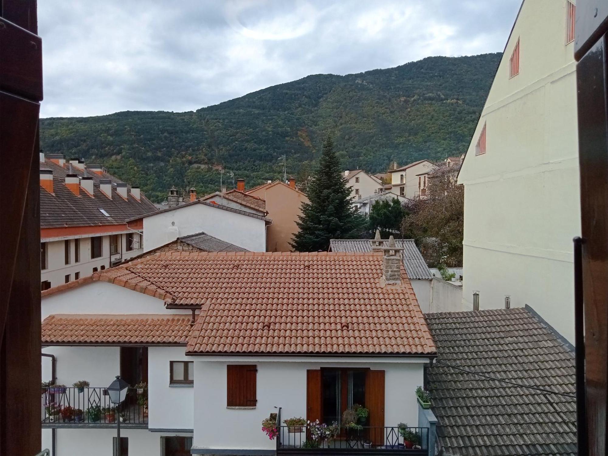 Apartamentos Valle De Tena - Biescas 3000 Esterno foto